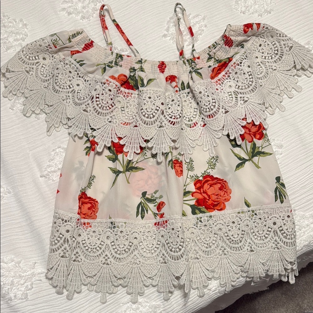 No Boundaries White and Red Ruffled Sleeveless Blouse